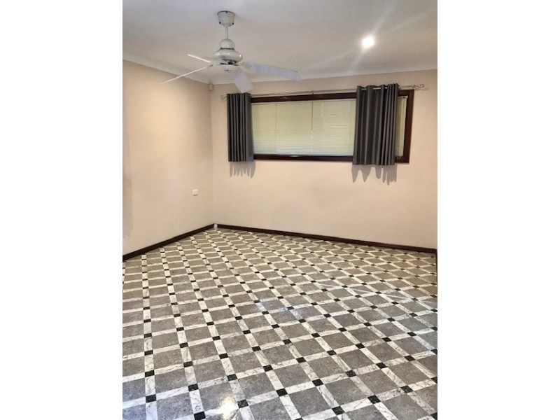 61 brallos ave, Holsworthy NSW 2173