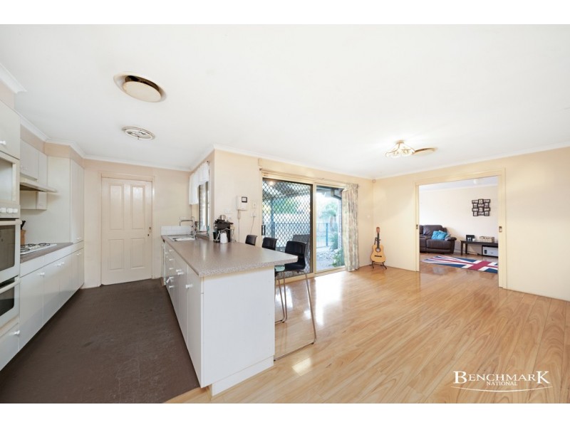 26 Orara Court, Wattle Grove NSW 2173