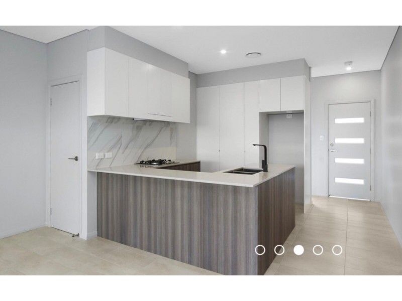 8/20-22 Balanada ave, Chipping Norton NSW 2170