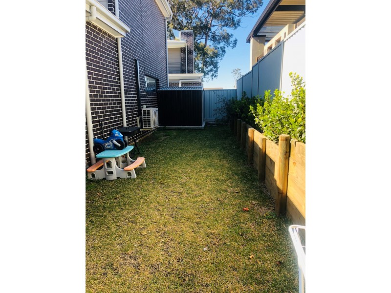 8/20-22 Balanada ave, Chipping Norton NSW 2170