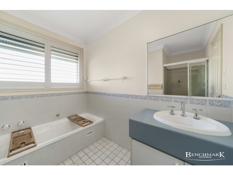 43 Wombeyan Court, Wattle Grove NSW 2173