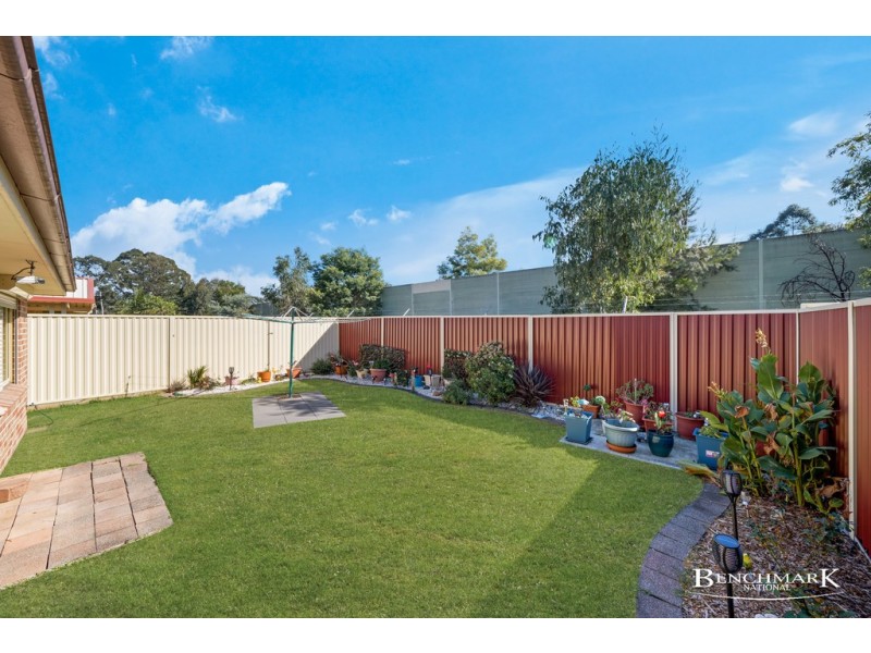 43 Wombeyan Court, Wattle Grove NSW 2173