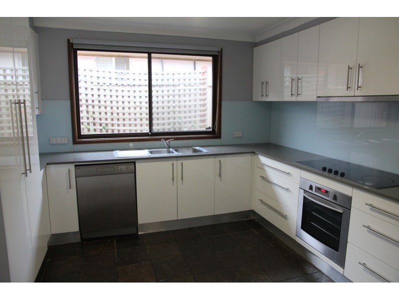 41 Ernest Avenue, Chipping Norton NSW 2170