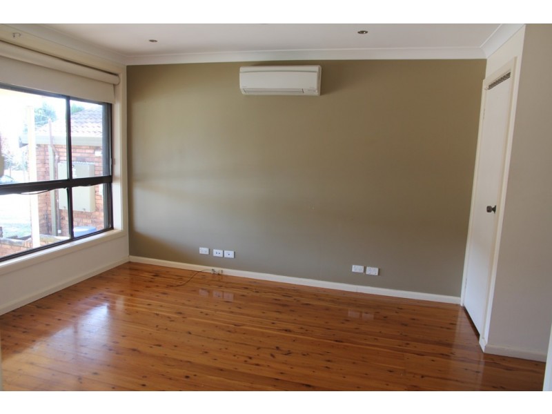 22 Bungarra Crescent, Chipping Norton NSW 2170