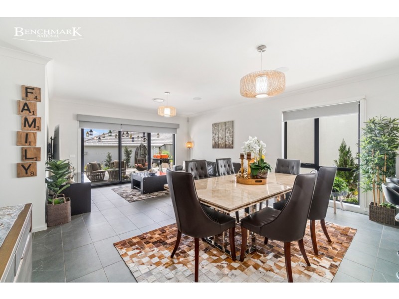 21 Mooney Avenue, Moorebank NSW 2170