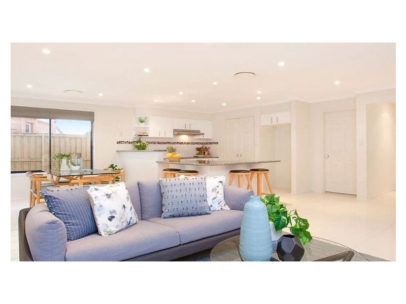 17 sammut Cres, Chipping Norton NSW 2170