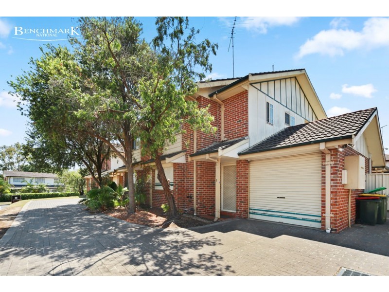 3/2 Wellwood Avenue, Moorebank NSW 2170