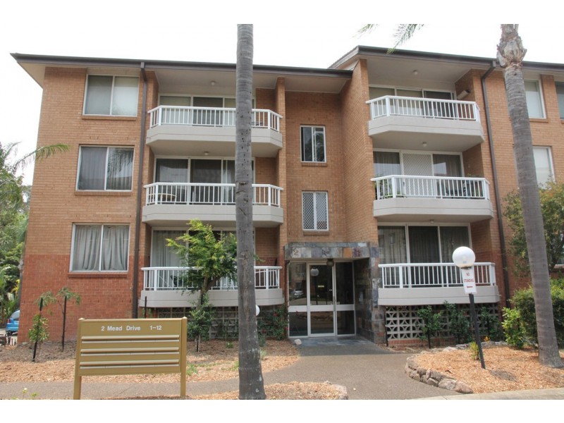 10/2 Mead Drive, Chipping Norton NSW 2170