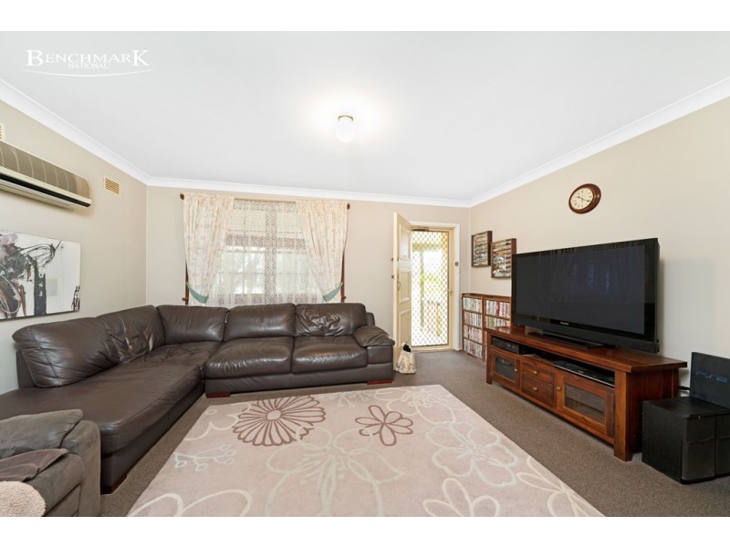 7 Aitape Place, Holsworthy NSW 2173