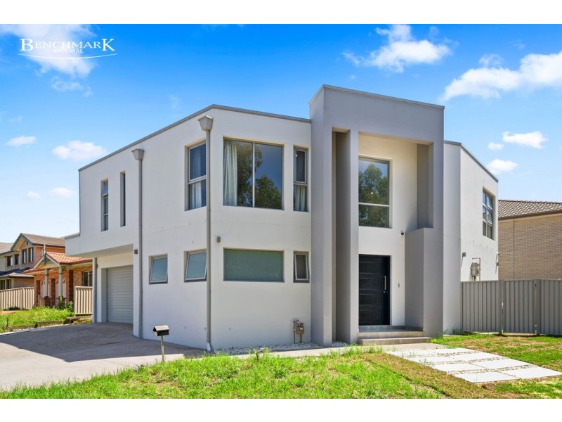 19 Culgoa Court, Wattle Grove NSW 2173