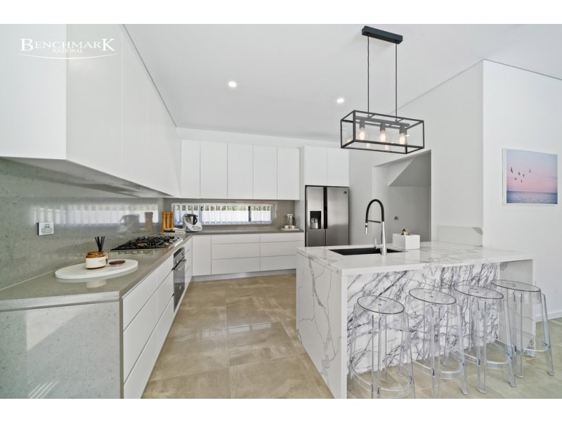 19 Culgoa Court, Wattle Grove NSW 2173