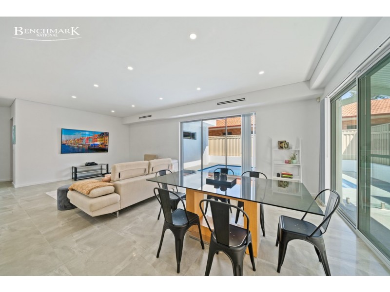 19 Culgoa Court, Wattle Grove NSW 2173