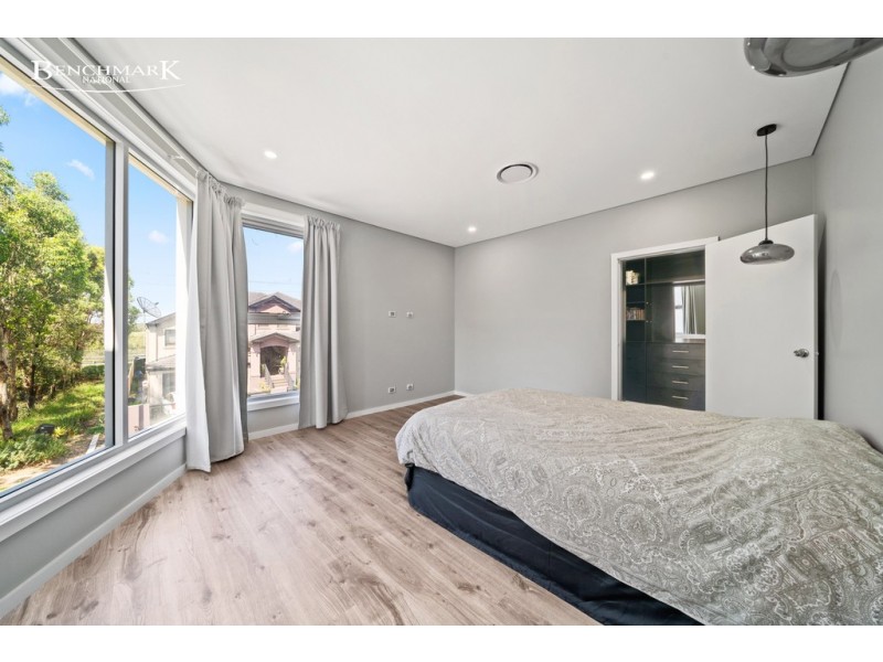 19 Culgoa Court, Wattle Grove NSW 2173