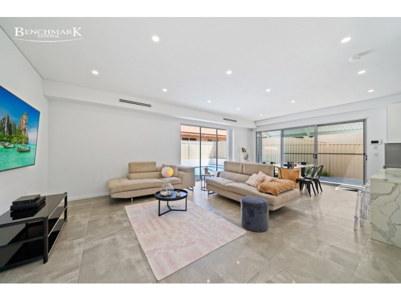 19 Culgoa Court, Wattle Grove NSW 2173