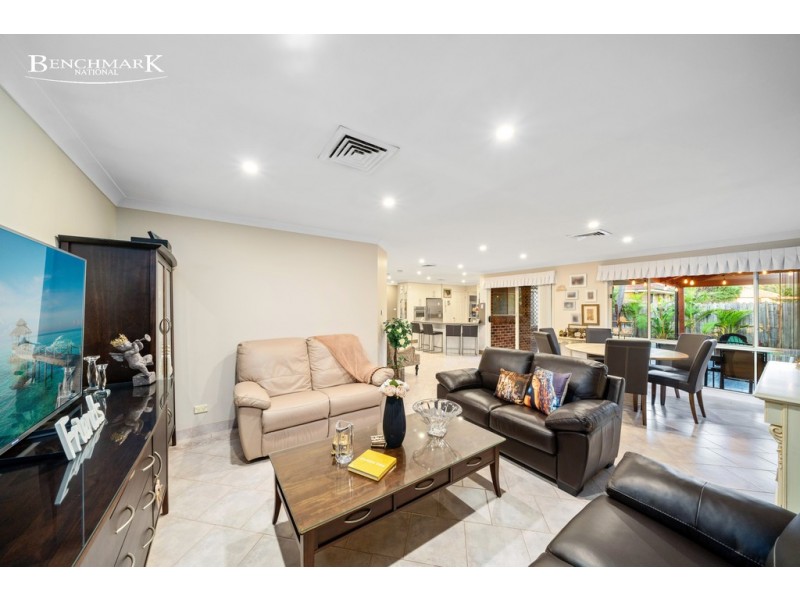 22 Ellesmere Court, Wattle Grove NSW 2173
