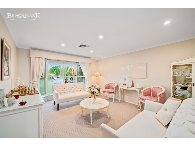 22 Ellesmere Court, Wattle Grove NSW 2173