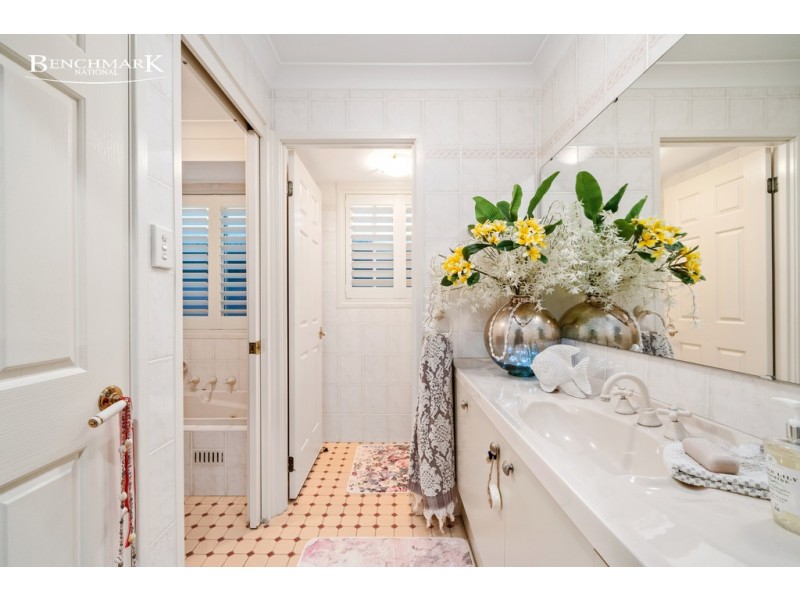 22 Ellesmere Court, Wattle Grove NSW 2173