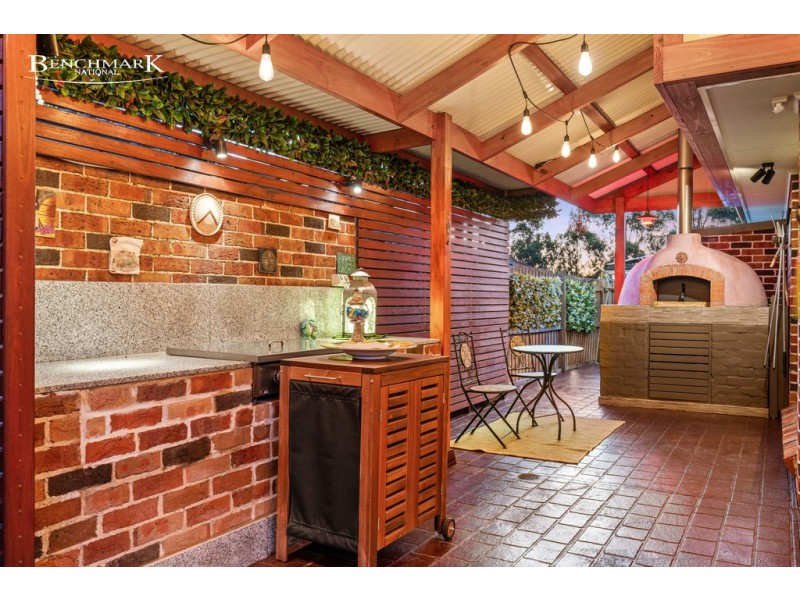 22 Ellesmere Court, Wattle Grove NSW 2173