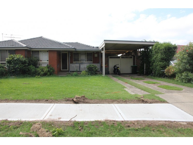 18 Lucas Avenue, Moorebank NSW 2170