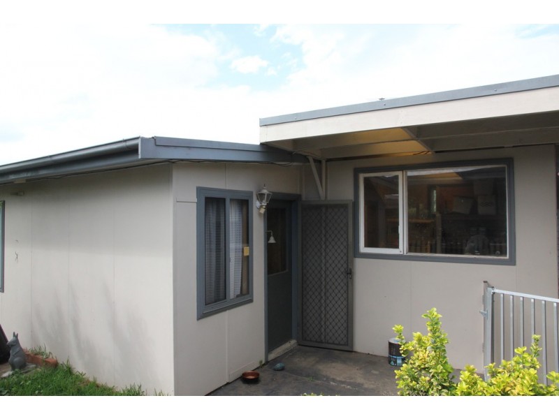 18 Lucas Avenue, Moorebank NSW 2170