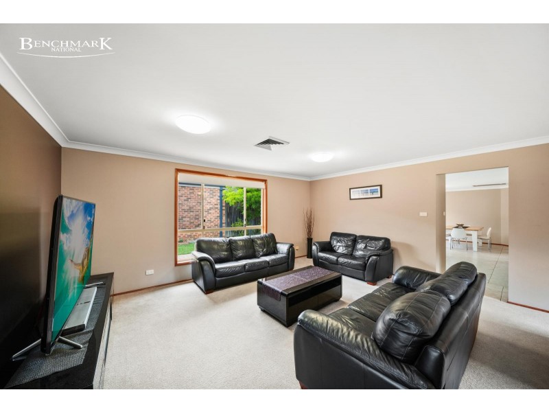 5 Burdekin Court, Wattle Grove NSW 2173