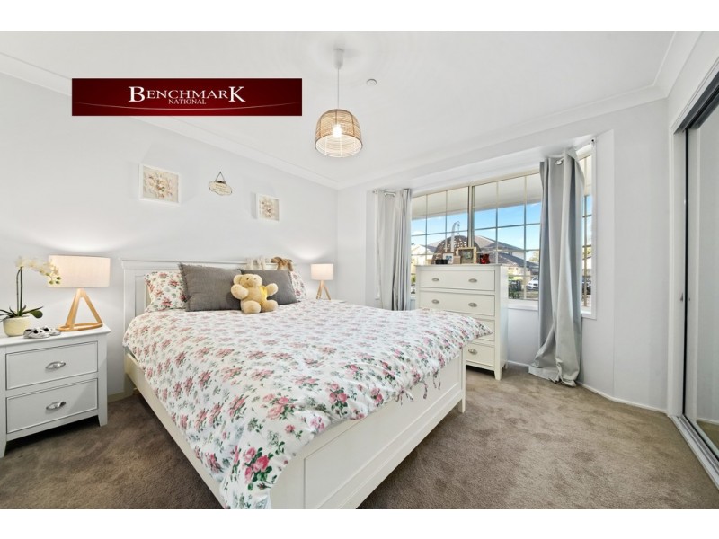 12 Valleyfield Court, Wattle Grove NSW 2173