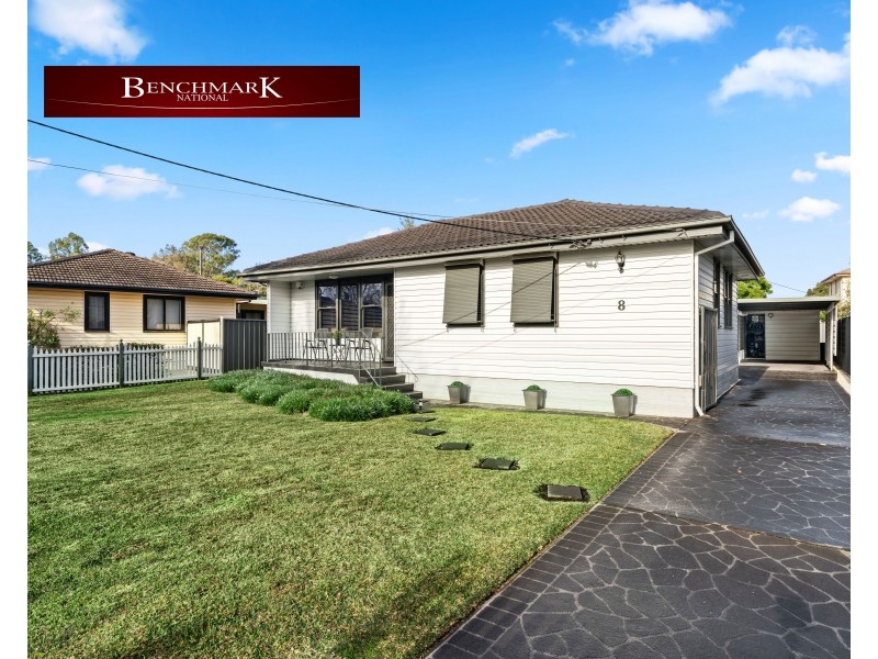 8 Bardia Pde, Holsworthy NSW 2173