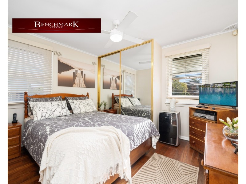 8 Bardia Pde, Holsworthy NSW 2173