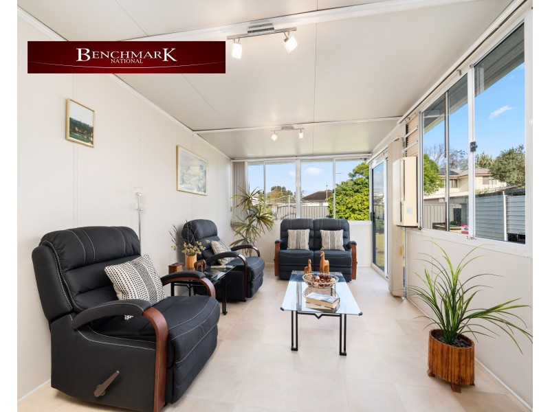 8 Bardia Pde, Holsworthy NSW 2173
