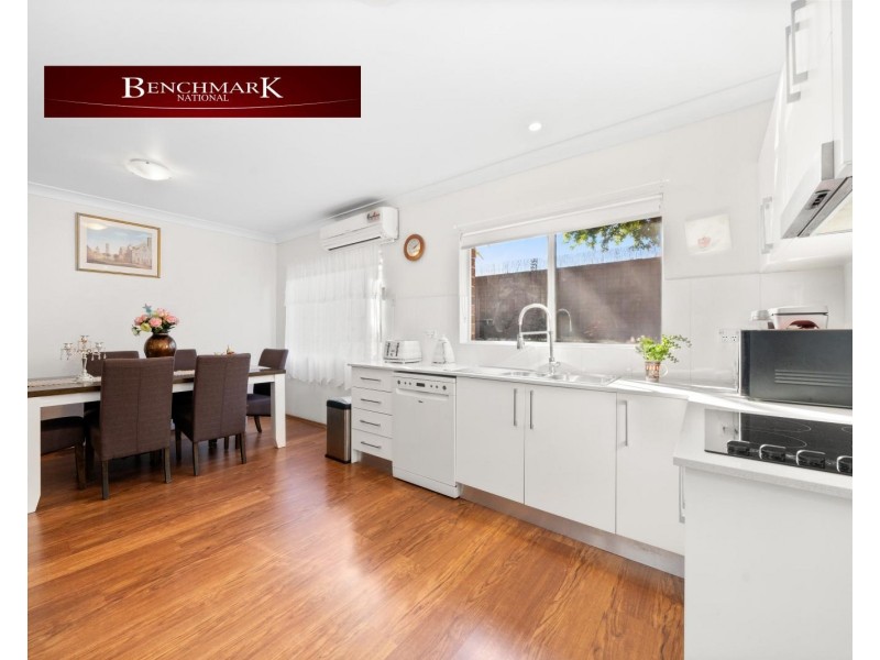 4/1 Lusty Pl, Moorebank NSW 2170