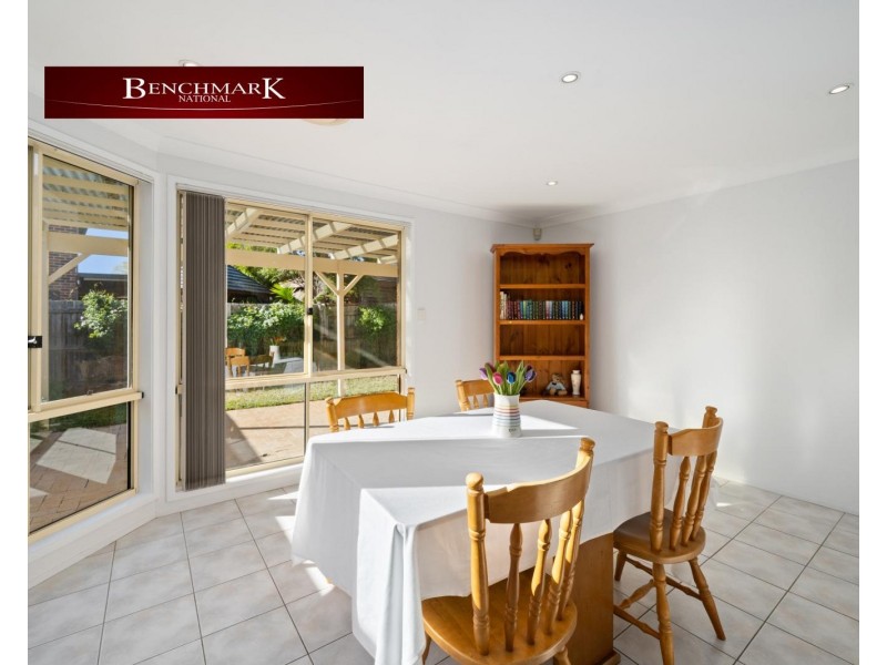 33 Woodlake Court, Wattle Grove NSW 2173