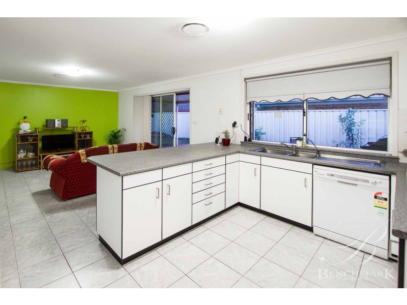 5 Oldbury Court, Wattle Grove NSW 2173