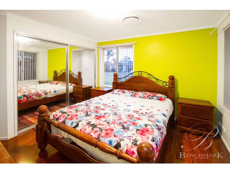 5 Oldbury Court, Wattle Grove NSW 2173