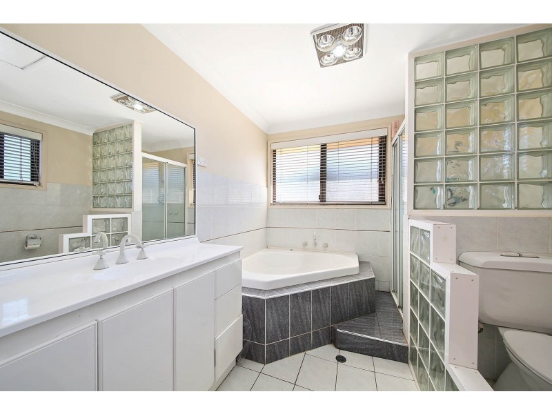 Chipping Norton NSW 2170