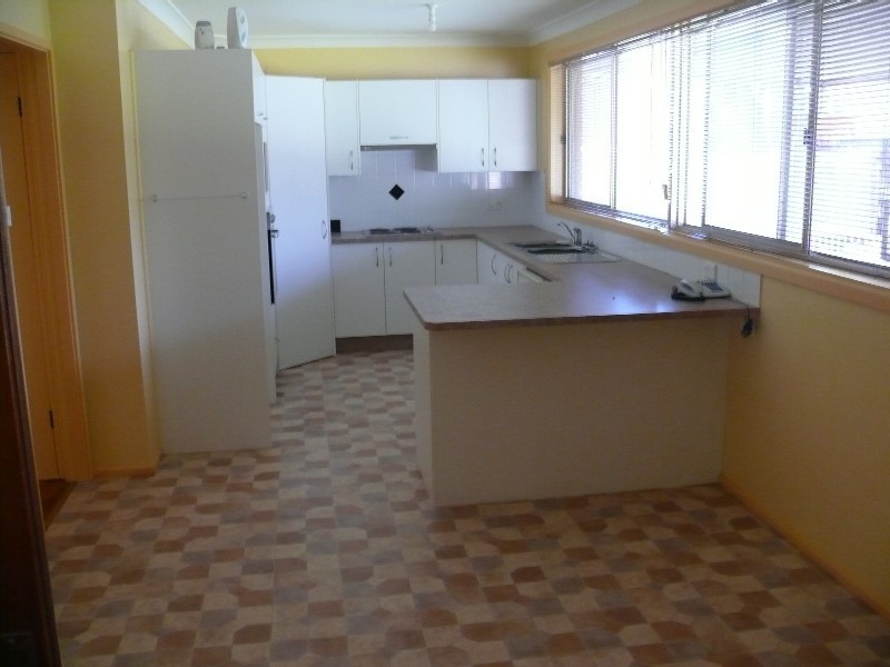 10 Vasta Ave, Moorebank NSW 2170