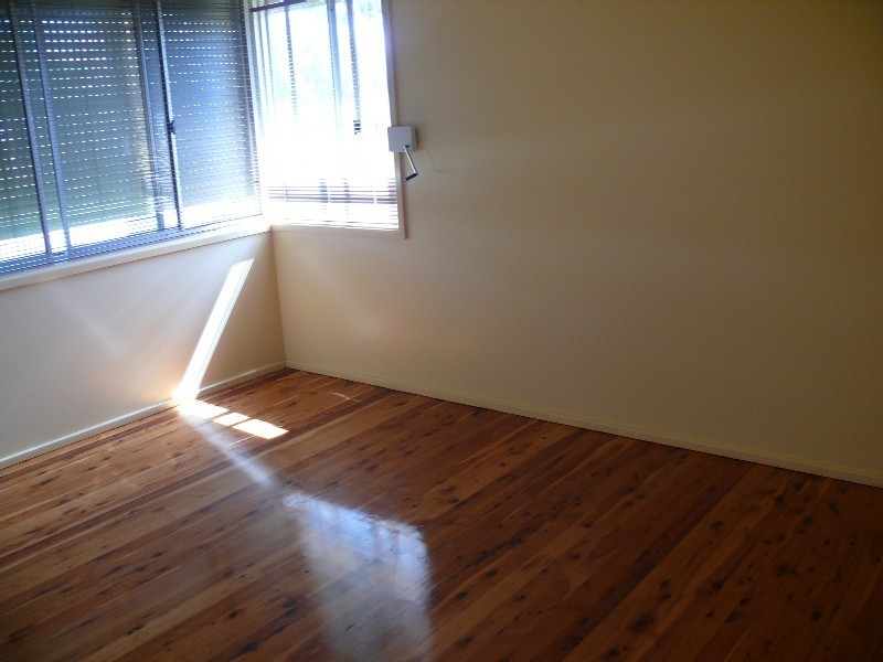 10 Vasta Ave, Moorebank NSW 2170