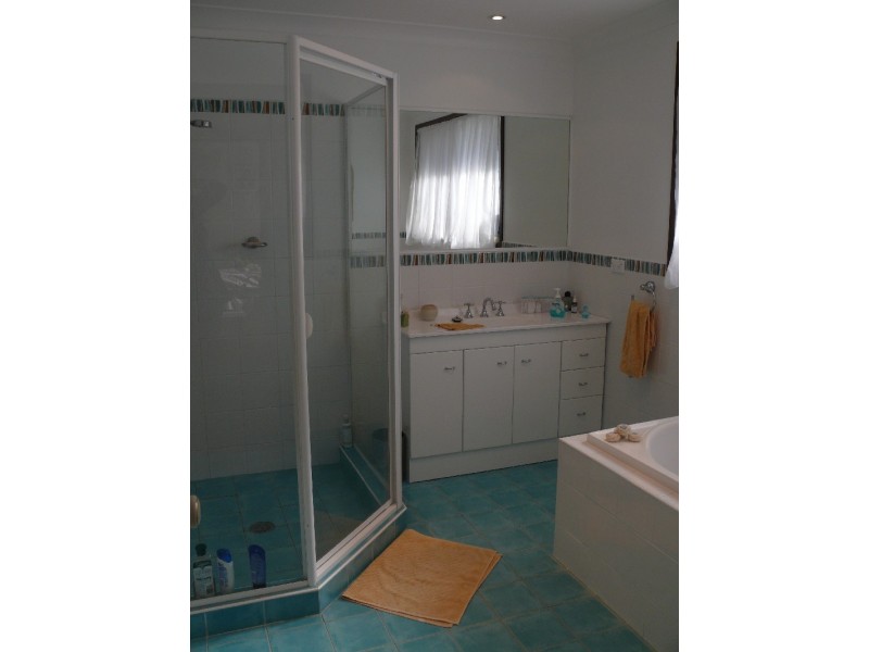 Wattle Grove NSW 2173