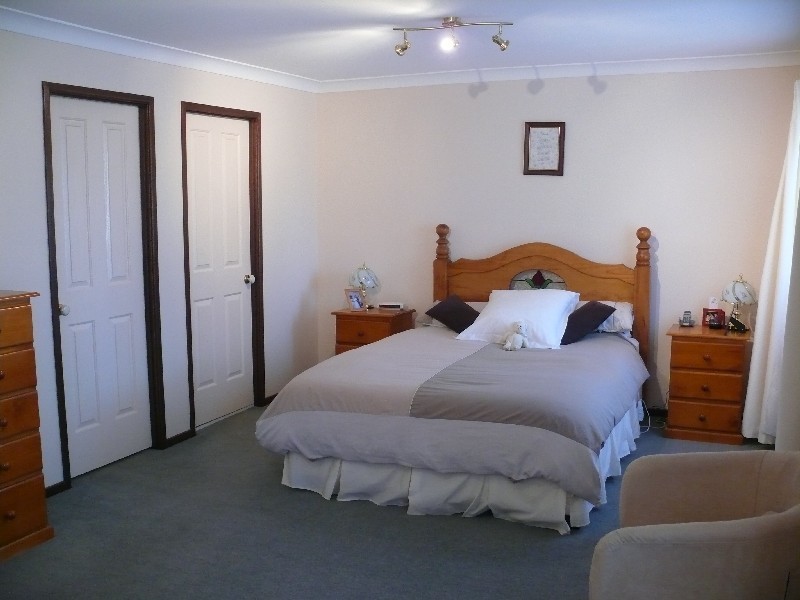 Wattle Grove NSW 2173