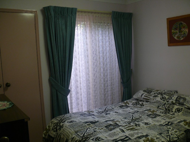 42 Lyndhurst Ct, Wattle Grove NSW 2173