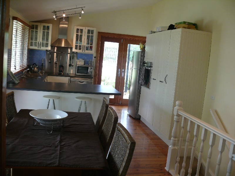 72 Gal Cres, Moorebank NSW 2170