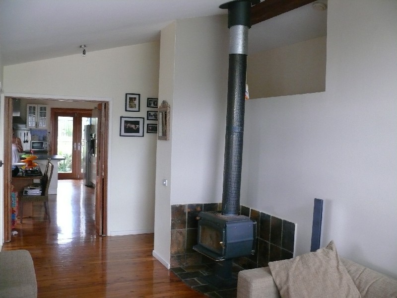 72 Gal Cres, Moorebank NSW 2170