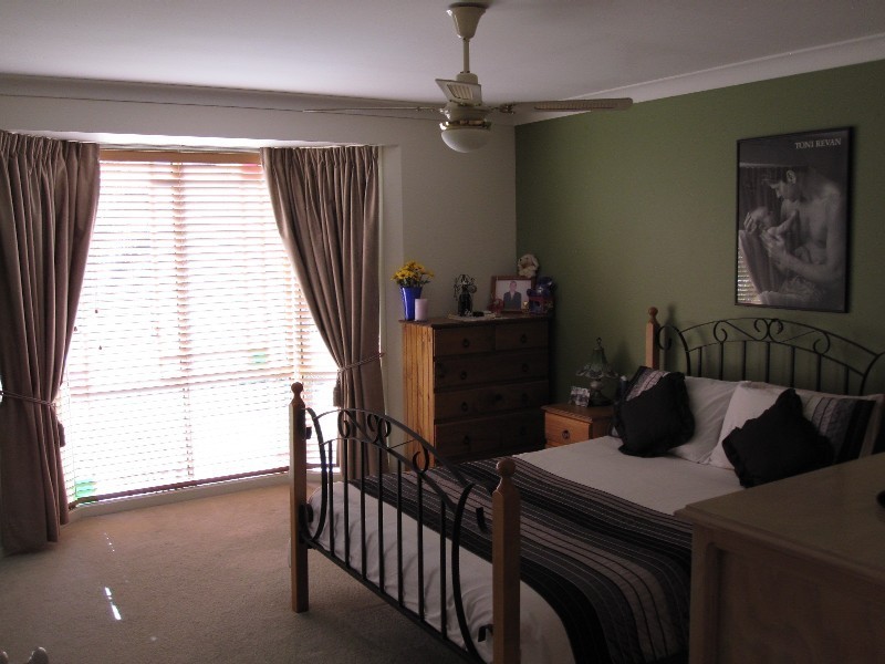 Wattle Grove NSW 2173