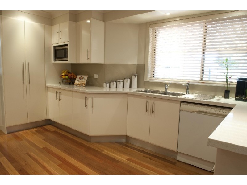 19 Bundarra, Wattle Grove NSW 2173