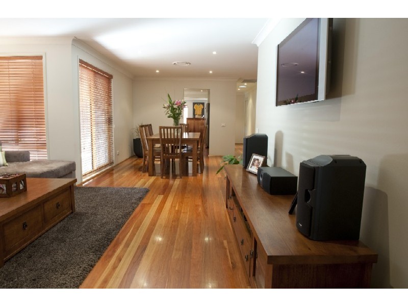 19 Bundarra, Wattle Grove NSW 2173