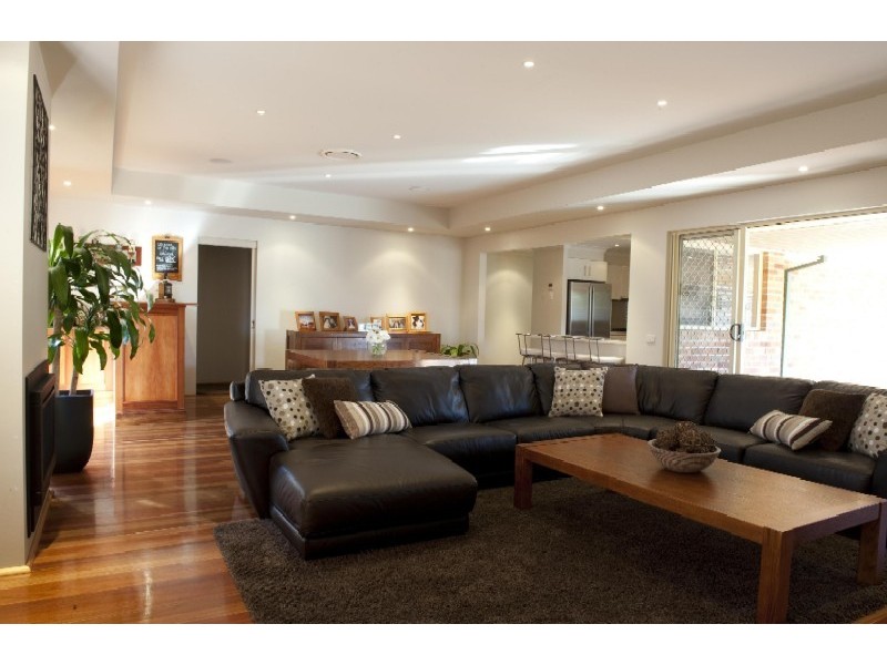 19 Bundarra, Wattle Grove NSW 2173