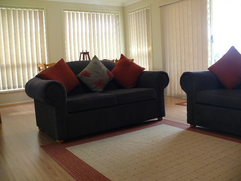 38 Kinchega Crt, Wattle Grove NSW 2173