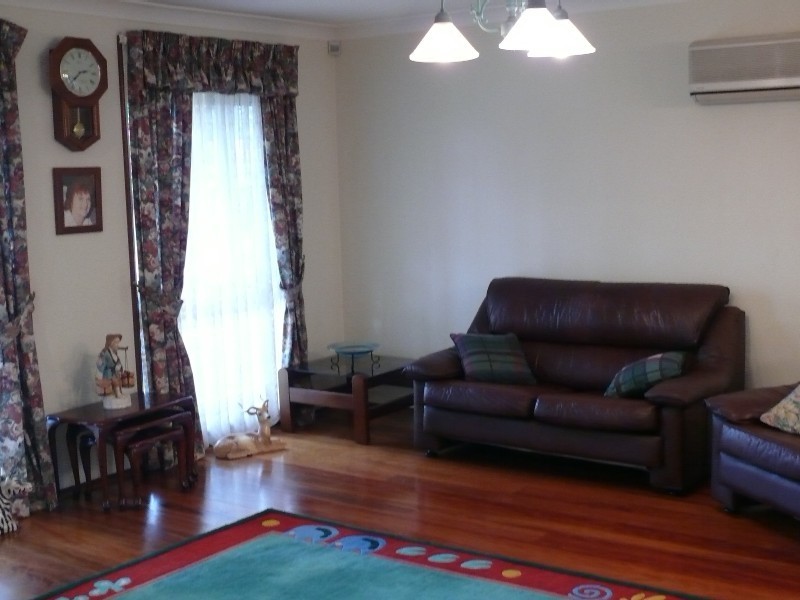 Wattle Grove NSW 2173