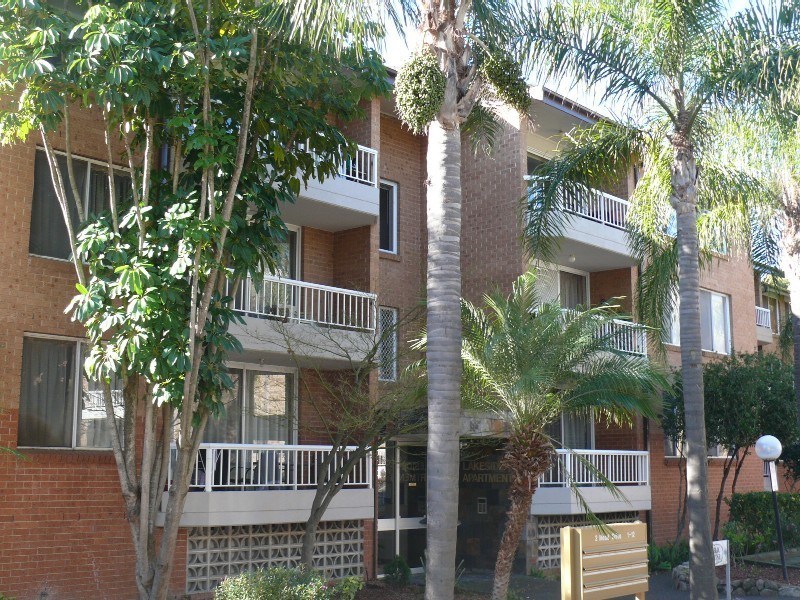 9/2 Mead Dve, Chipping Norton NSW 2170