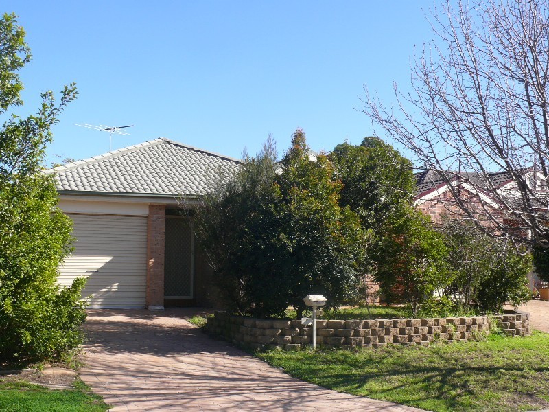 Wattle Grove NSW 2173