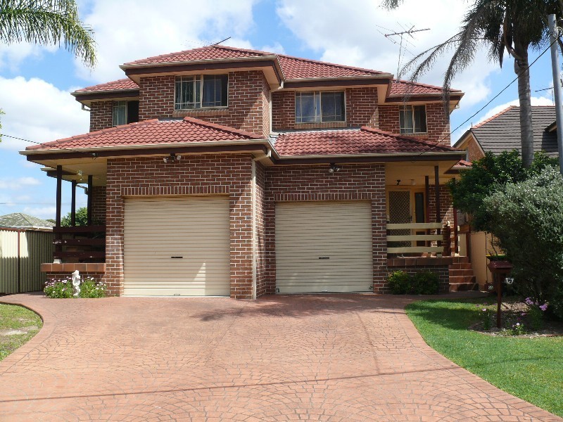 9A Swain St, Moorebank NSW 2170